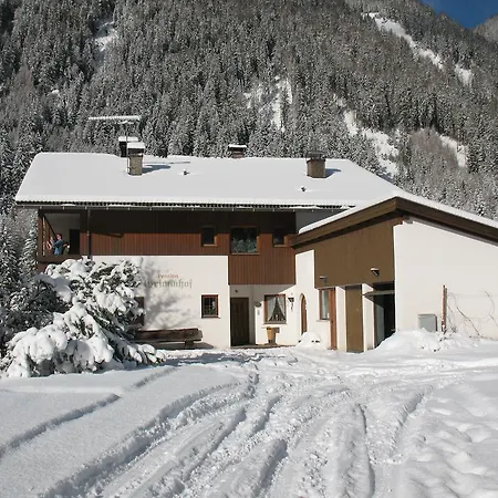 Grimmhof بيت ضيافة